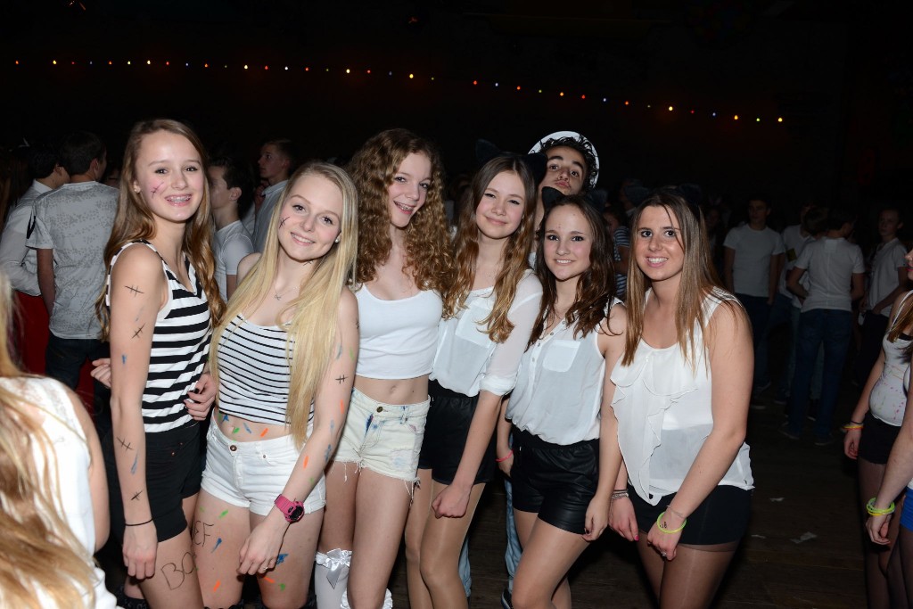 ../Images/Jeugddisco White Edition 172.jpg